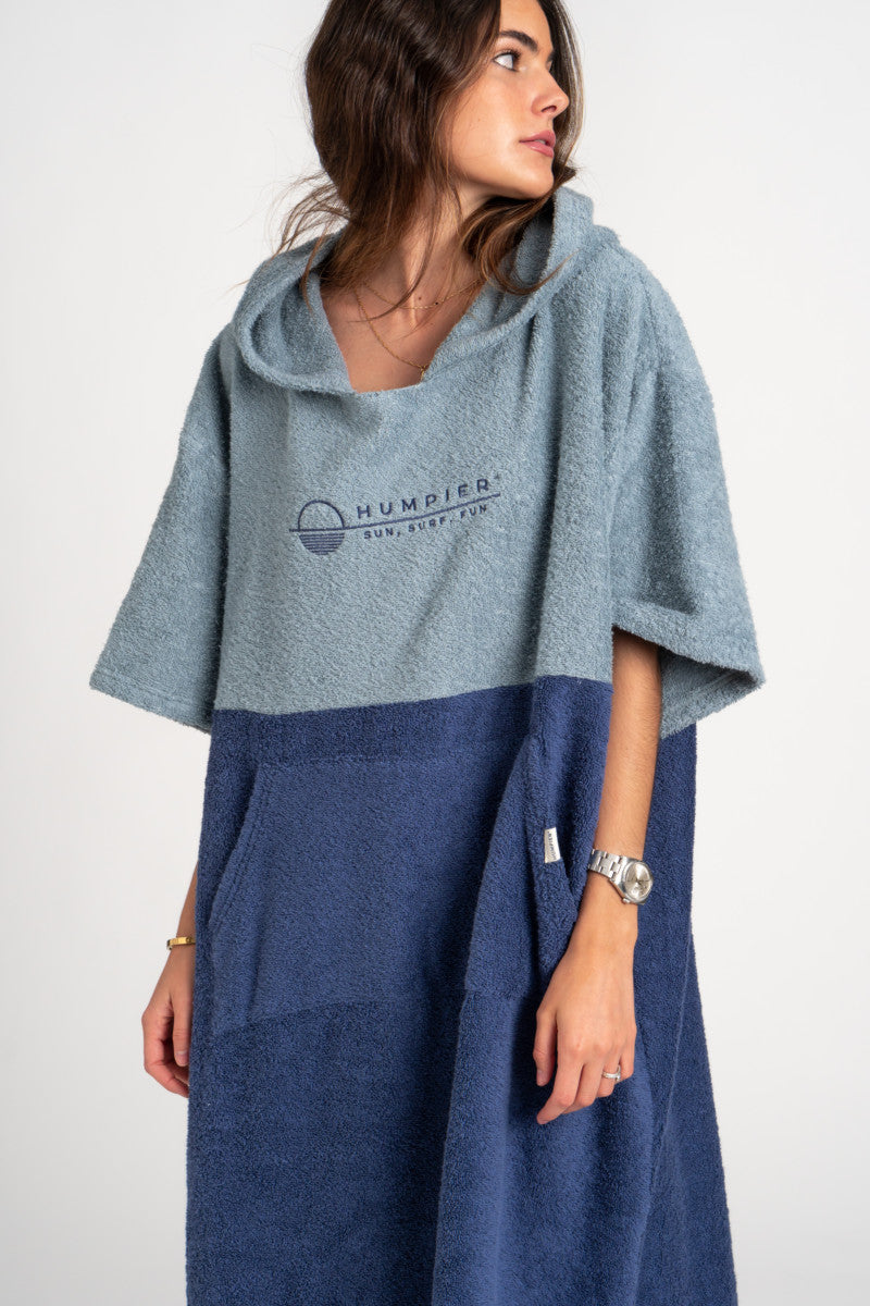 Poncho Surf Sunset Humpier azul